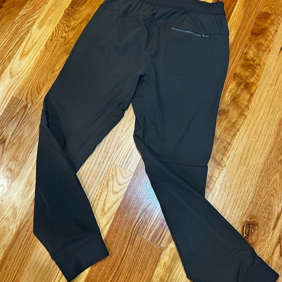 Men's Lululemon Jogger Pants - Picture 3 of 3